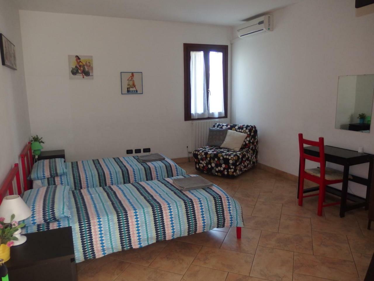 Casa D'Oro Rooms Местре Екстер'єр фото